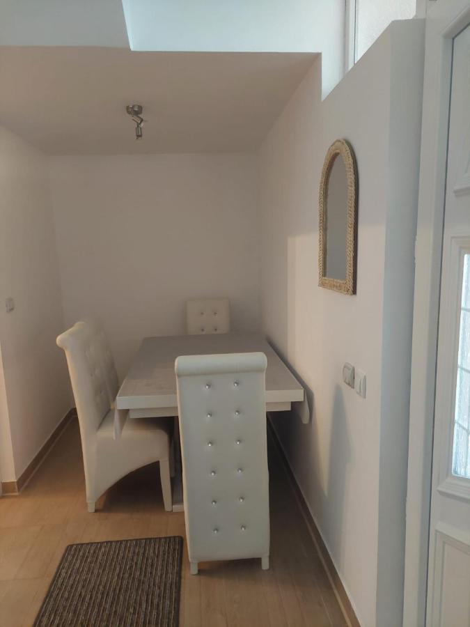 Apartman Anastasija Surčin Dış mekan fotoğraf
